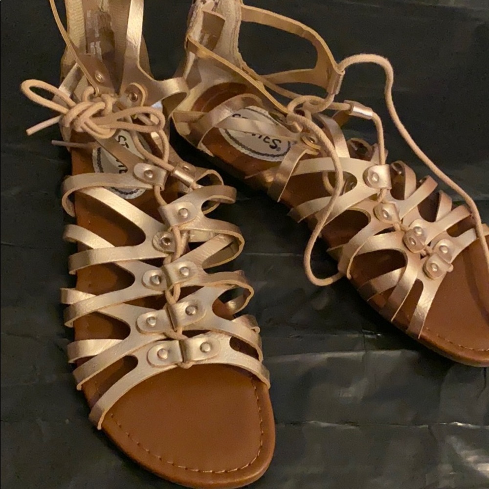 Sandals - Picture 2 of 2